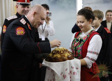 Особую радость вызывает победа нашей землячки, ученицы 9 "Б" класса Дамницкой Юлии! Мы гордимся ее успехом и желаем ей дальнейших достиже...