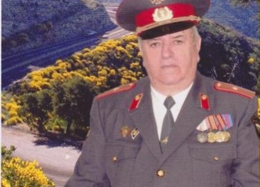 Владимир Григорьевич Дорошенко появился на свет 2 марта 1941 года в станице Мингрельской, что на Кубани, в семье, чьи корни глубоко уходили в казач...