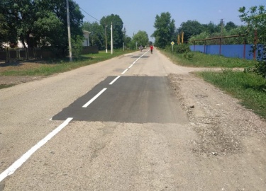 Состояние дорог в Мингрельском сельском поселении, охватывающее более 90 километров улиц в станице Мингрельской и хуторе Аушед, остается приоритетн...